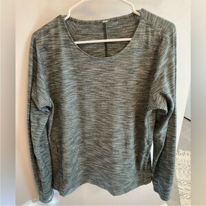 Lululemon long sleeve pullover sweater Womens 6 green gray kangaroo zip pockets